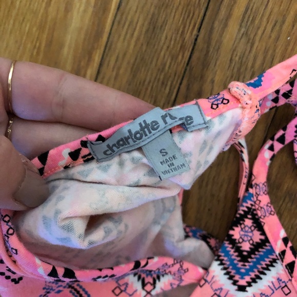 Charlotte Russe | Pink Tribal Open Back Crop Top S - Picture 2 of 3